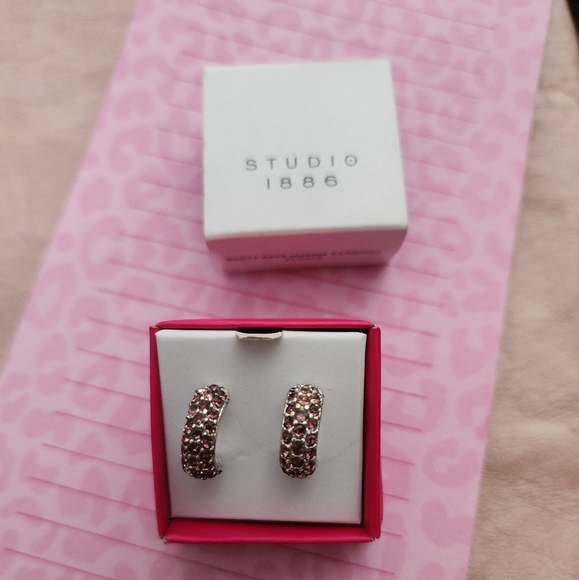 Mini Amethyst Hoops - Picture 4 of 6